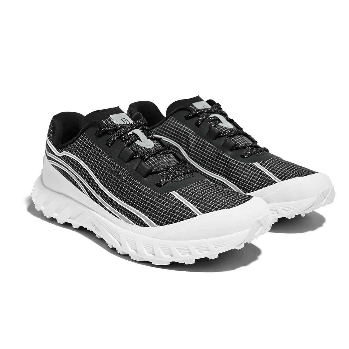 norda -002 - Summit Black