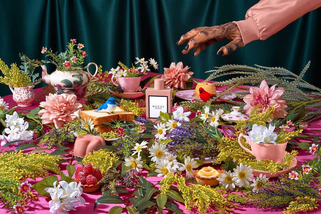 The Essence - Discovering the World of Scent, Perfume and Fragrance