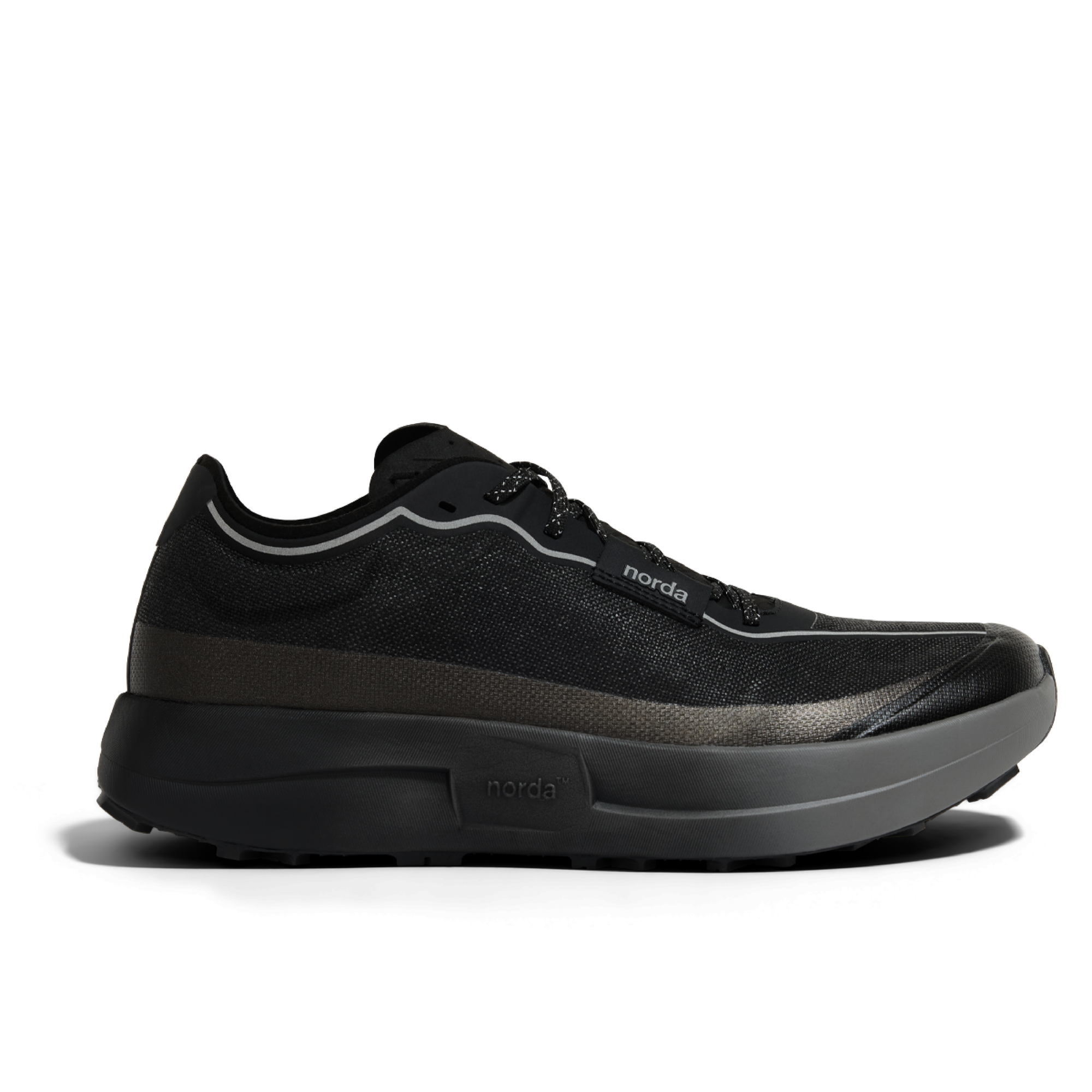 norda - 005 - Stealth Black