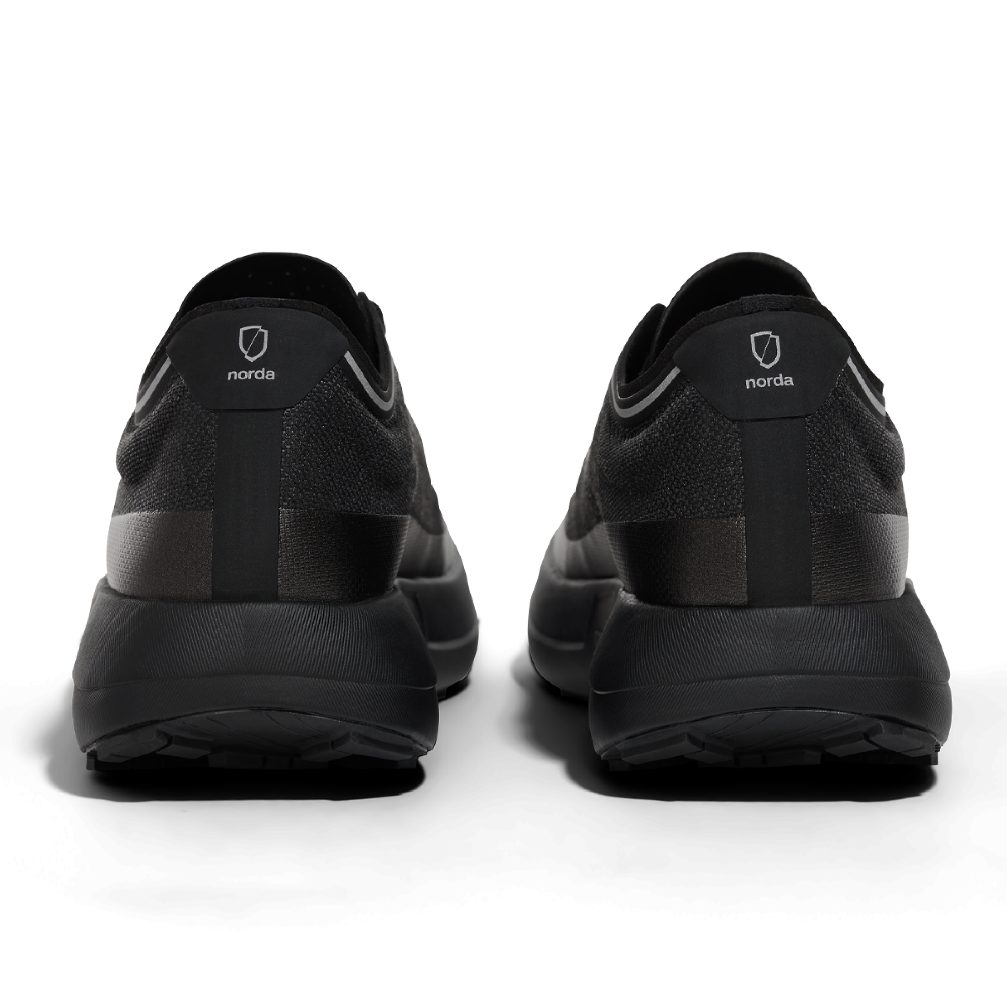 norda - 005 - Stealth Black