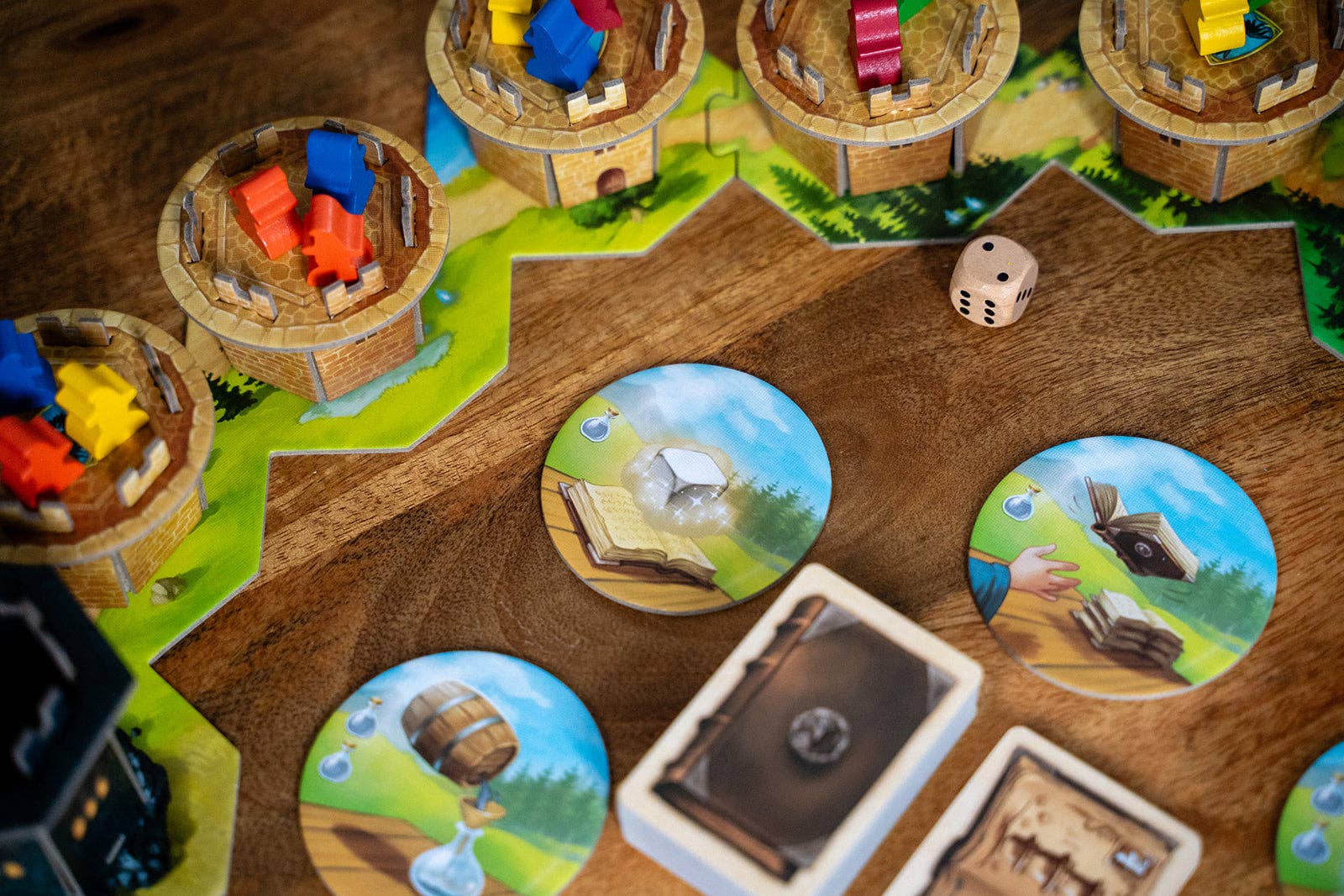 Capstone Games - Wandering Towers: Spell Pack