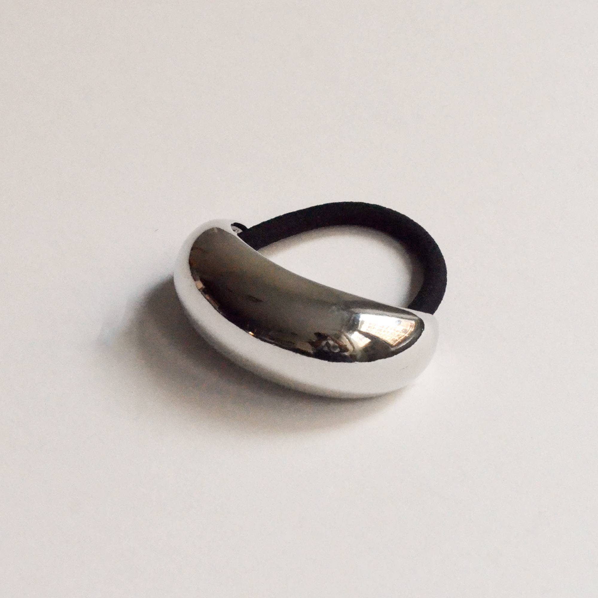 nar'sha - Wide Crescent Metal Ponytail Hair Tie | Silver