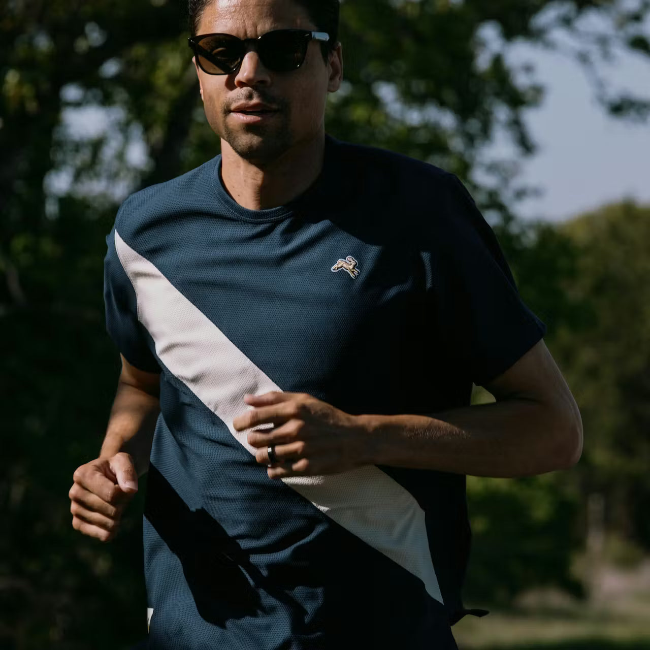 Tracksmith - Van Cortlandt Tee - Navy/Ivory