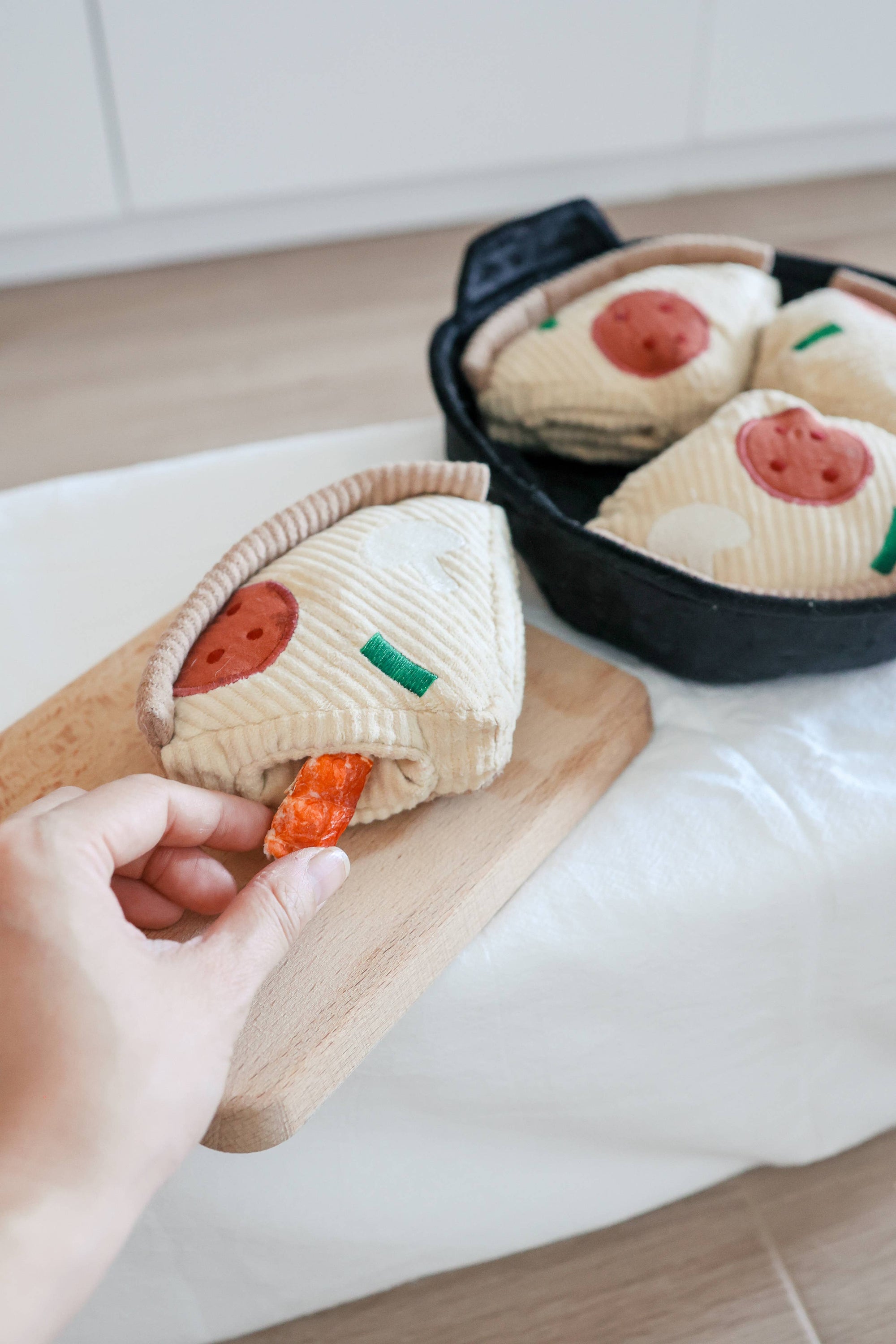 Lambwolf Collective - Enrichment Dog Toy - Deep Dish Pizza