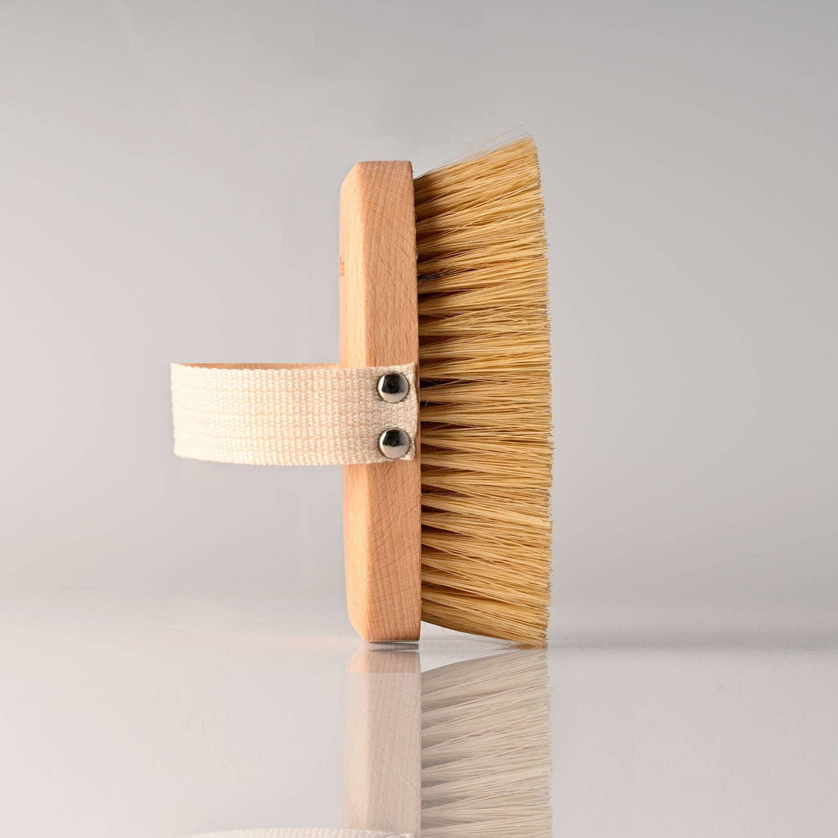 Always Off Leash - Grooming Brush No. 01