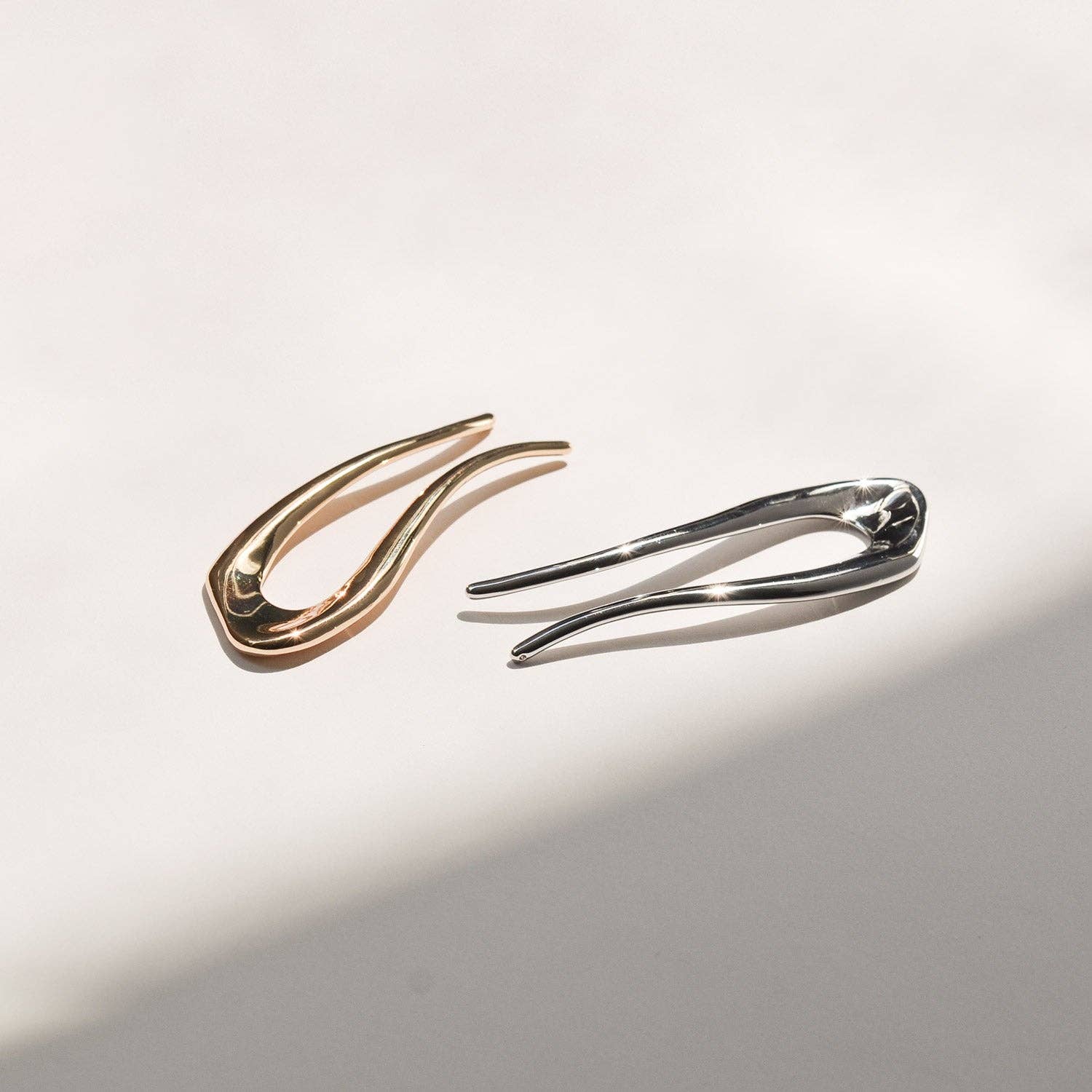 nar'sha - Short U-Shaped Metal Hair Stick - Silver