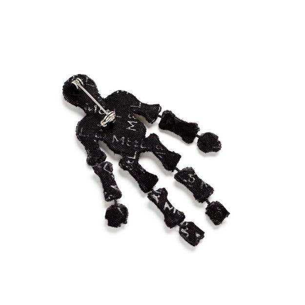 Macon & Lesquoy - Hand embroidered brooch - Silver Skeleton