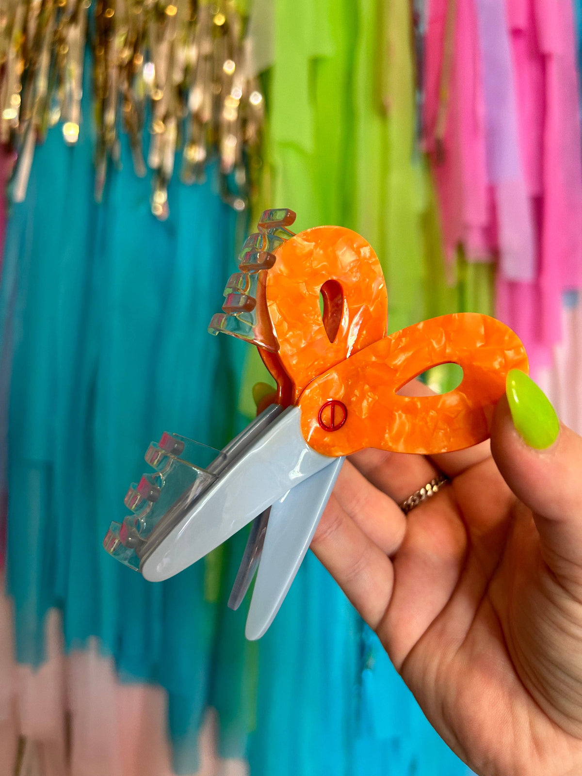 The Peach Fuzz - Scissors Hair Claw: Large