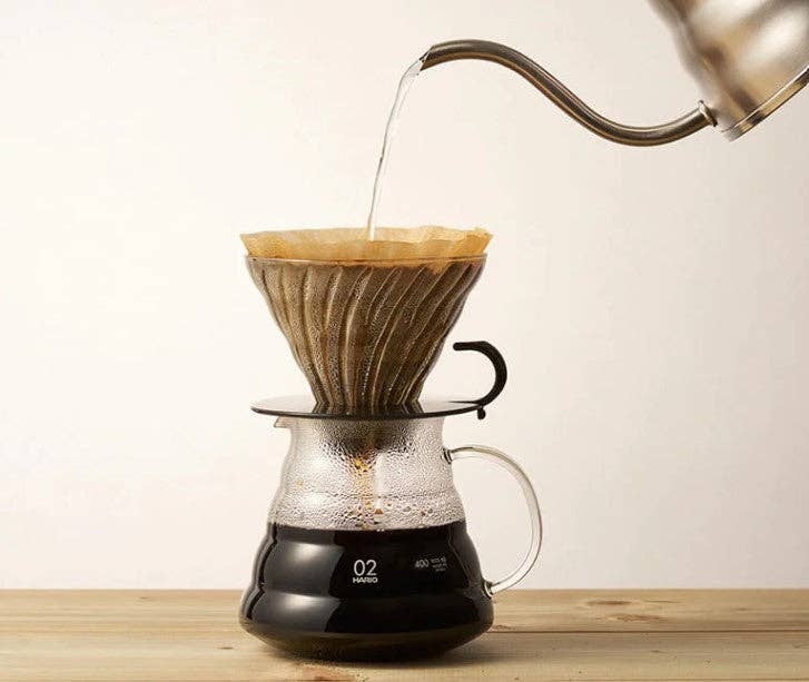 HARIO USA - V60 Glass Dripper 02 (Round Base) Clear Black: Clear