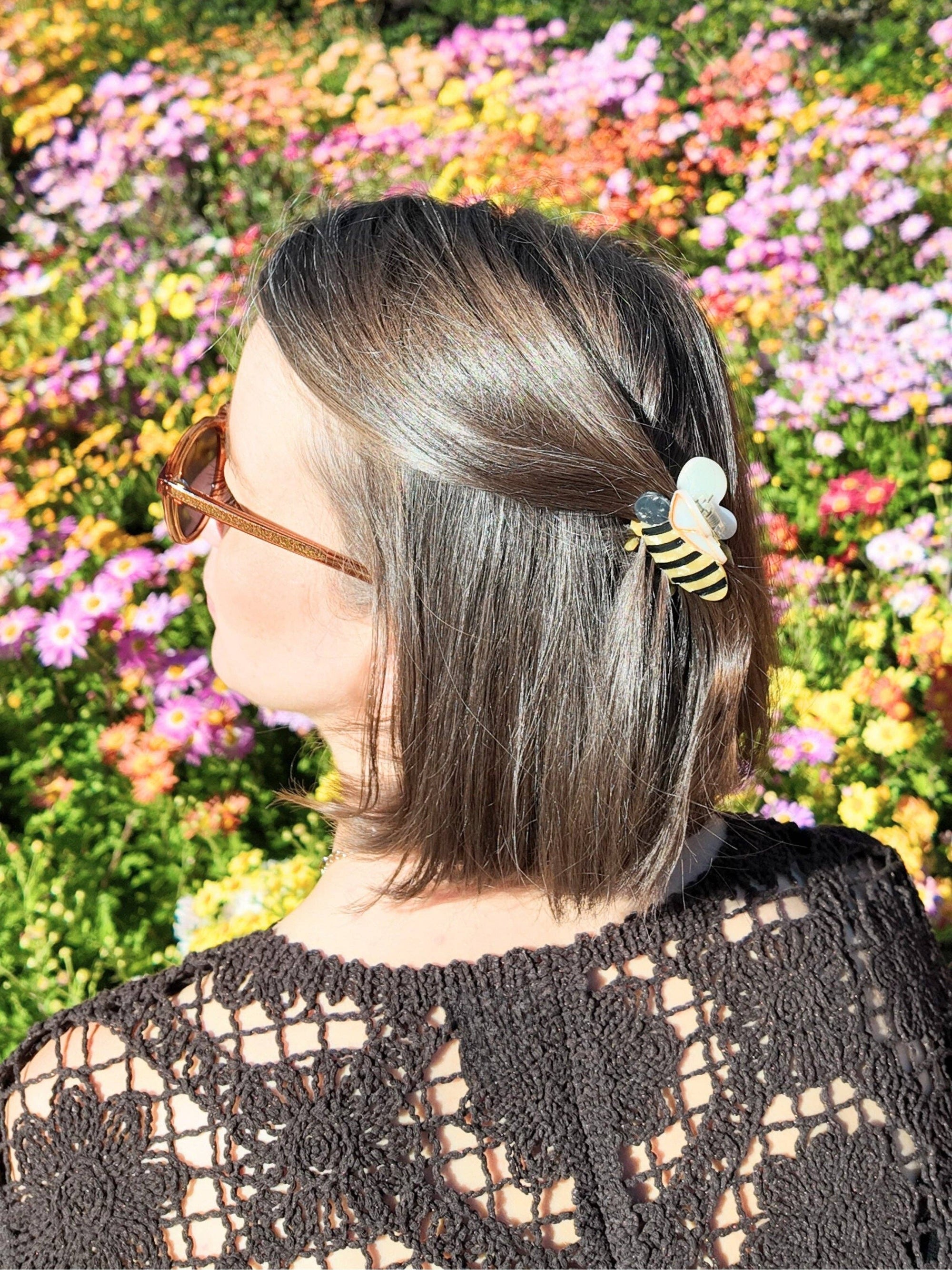 Solar Eclipse - Mini Bee Claw Hair Clip