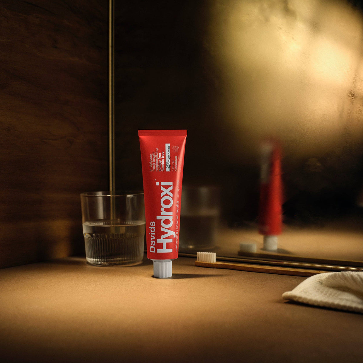 Davids - Hydroxi™ Whitening + Enamel Health Nano Hydroxyapatite Toothpaste - Cinnamon