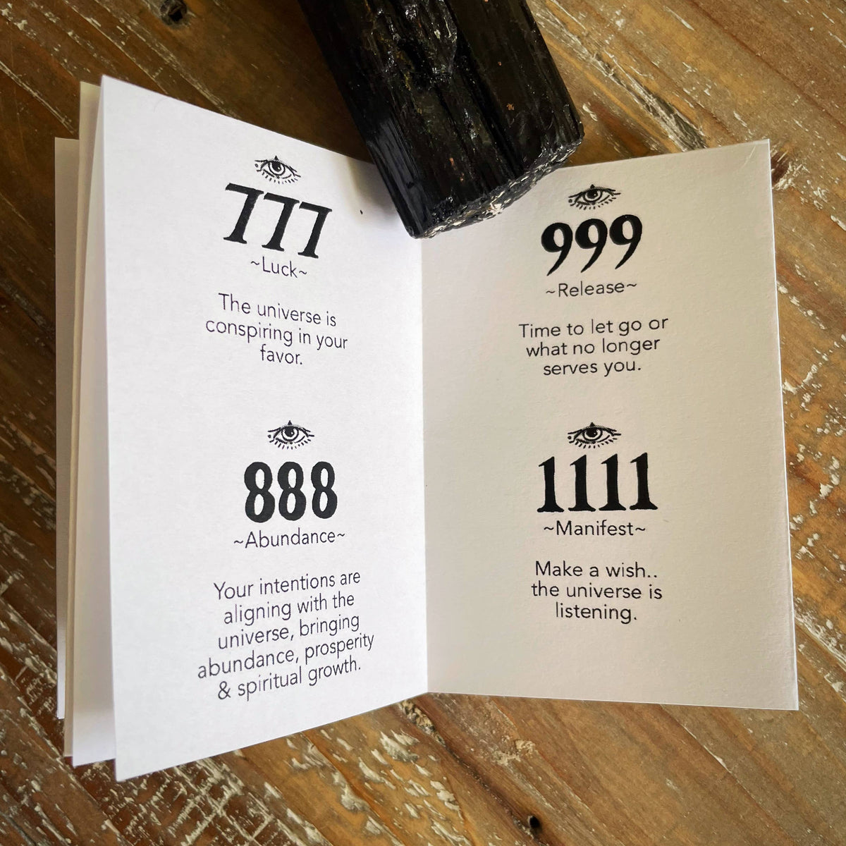 Angel Numbers Pocket Guide - Mini Zine