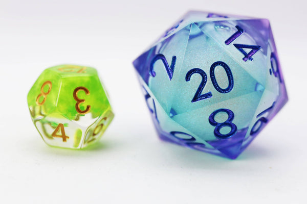 33mm Sharp Edge Liquid Core D20 - Fairy Dust