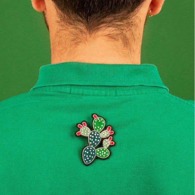 Macon & Lesquoy - Hand embroidered brooch - Prickly Pear