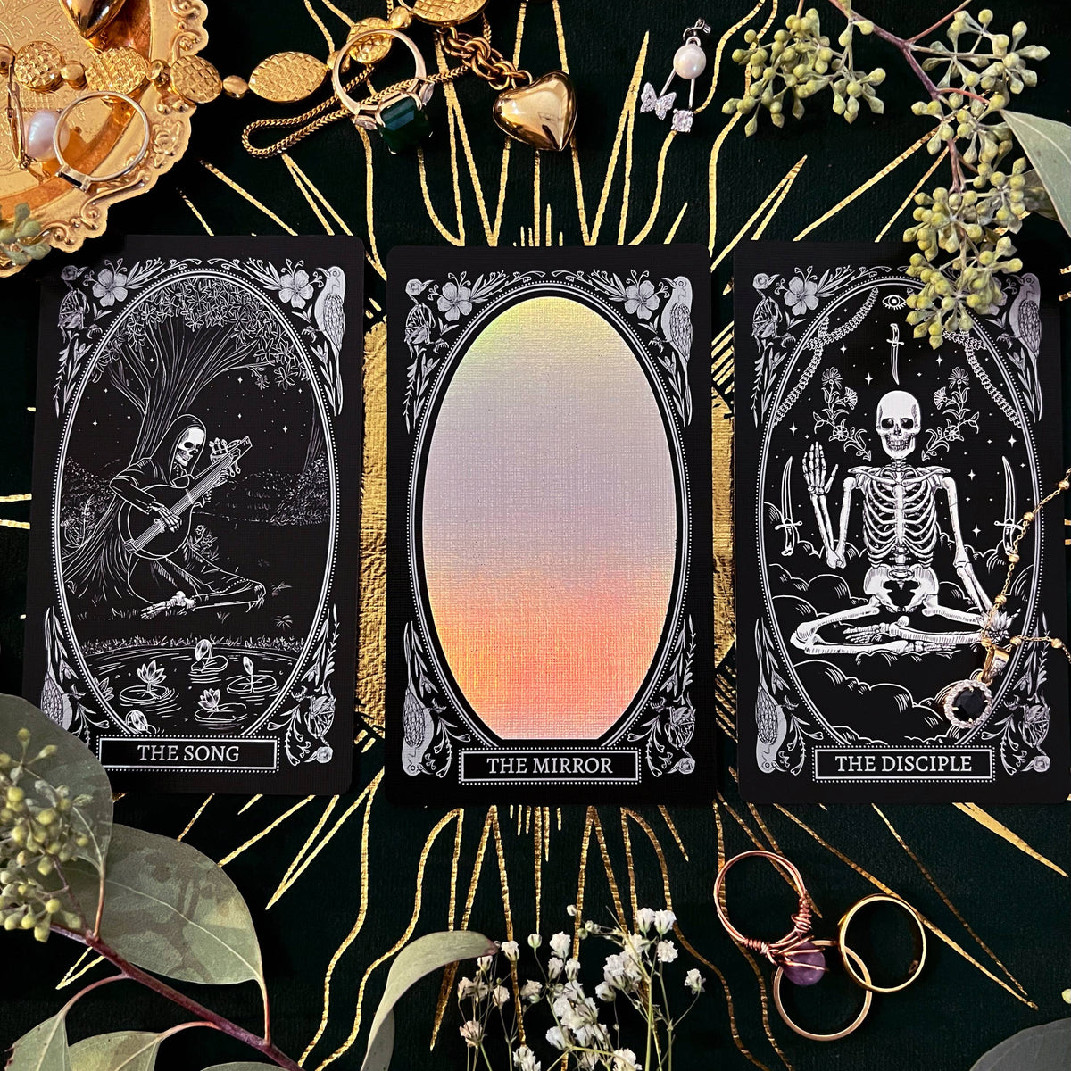 The Mirror Oracle