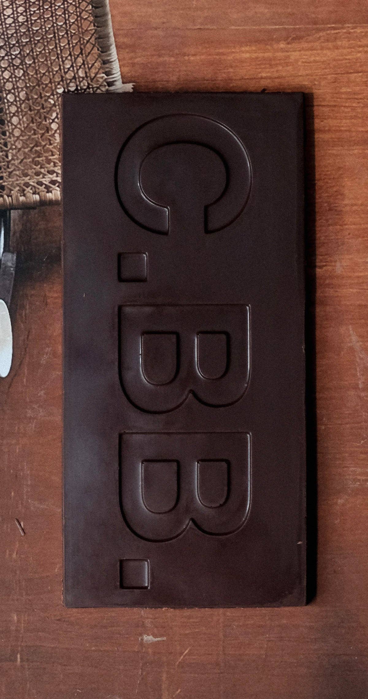 Casa Bosques - Dark Chocolate 74% - Date Caramel