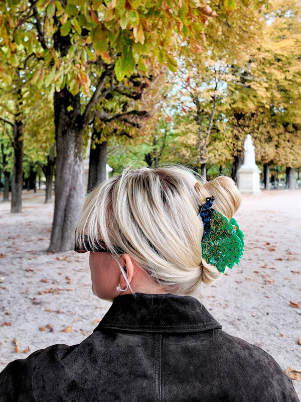 Solar Eclipse - Claw Hair Clip - Peacock Bird