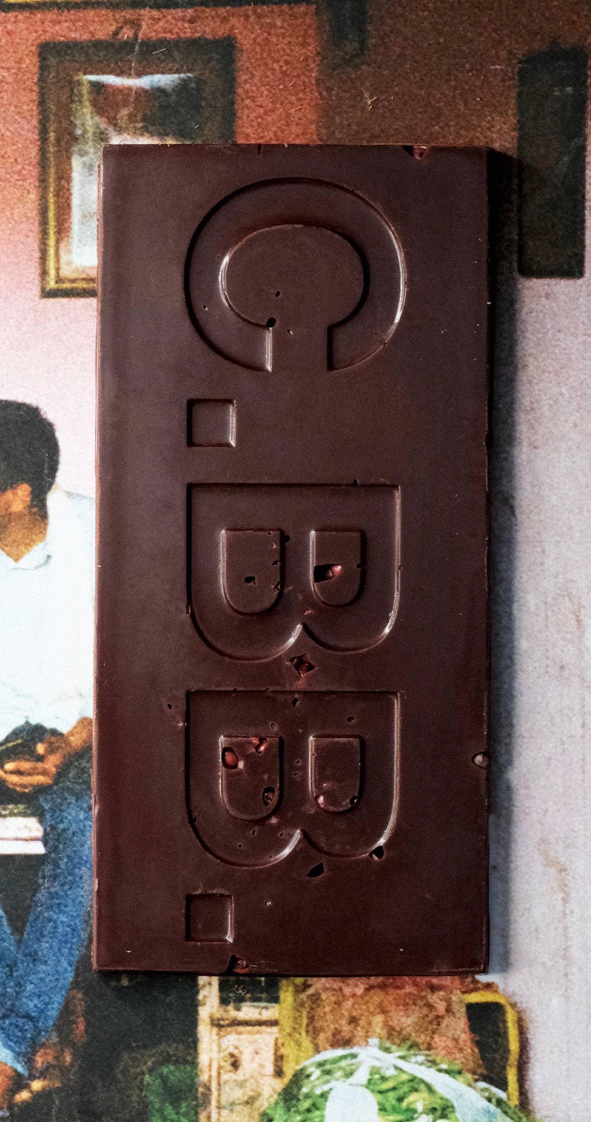 Casa Bosques - Dark Chocolate 70% - Pink Peppercorn