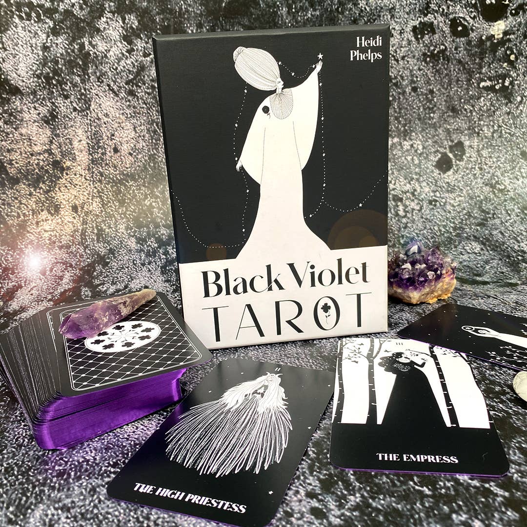 Simon & Schuster - Black Violet Tarot by Heidi  Phelps