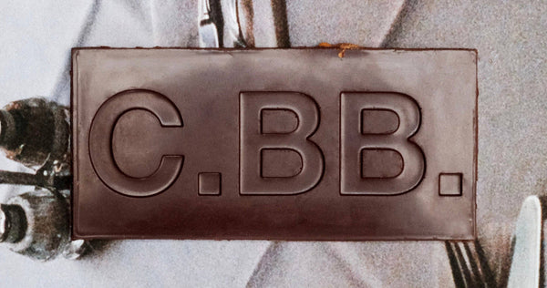 Casa Bosques - Dark Chocolate 74% - Crunchy Peanuts & Vanilla Creme