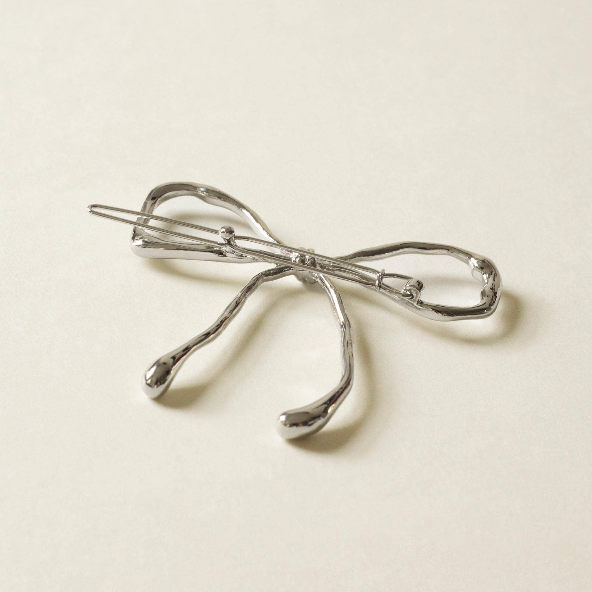 nar'sha - Metal Bow Barrette Hair Clip | Silver
