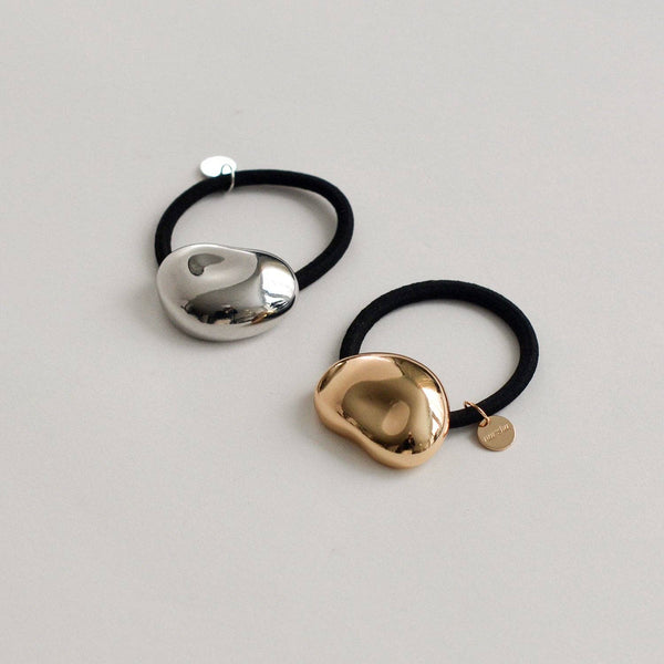 nar'sha Pebble-Shaped Metal Cuff Hair Tie Gold
