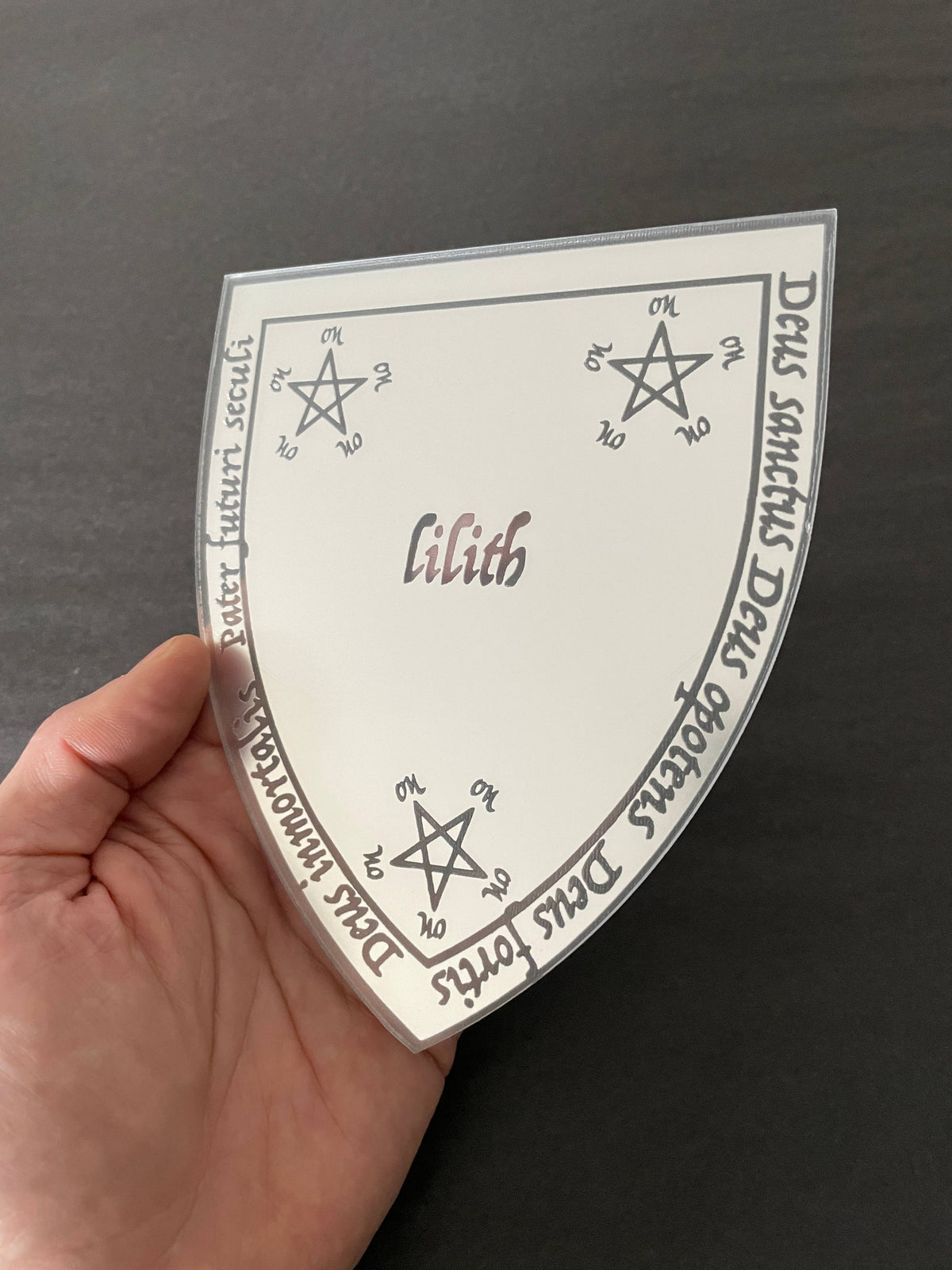 Mirror of Lilith - Scrying Mirror