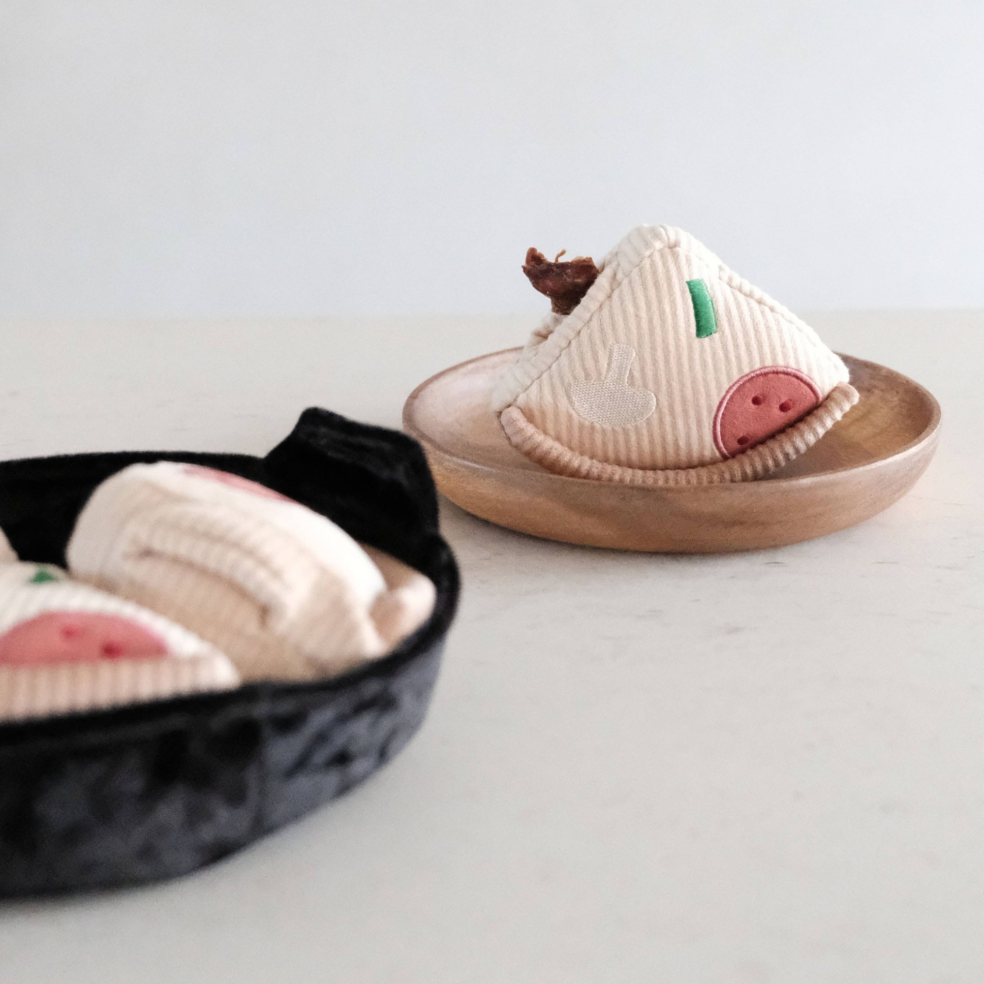 Lambwolf Collective - Enrichment Dog Toy - Deep Dish Pizza