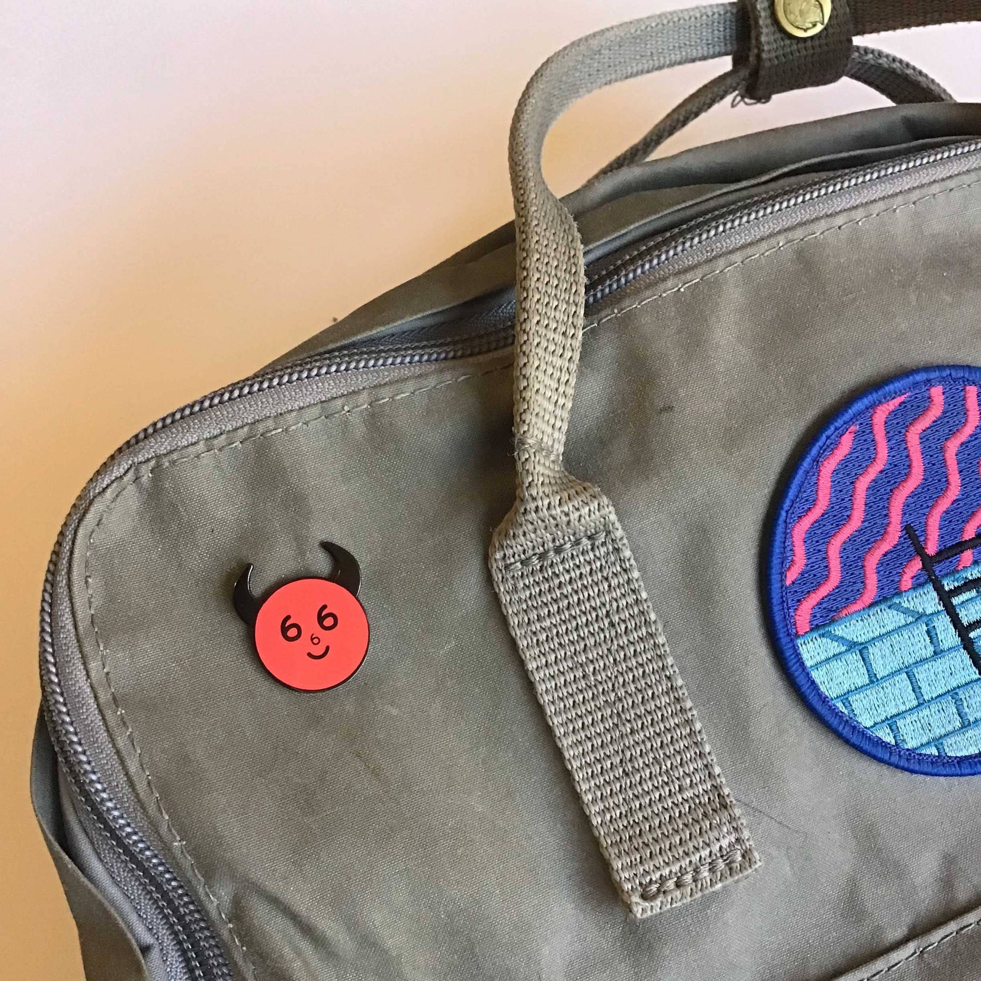 AMBIENT FRIEND - 666 Devil Pin