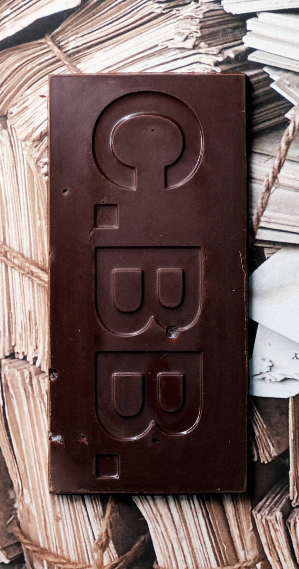 Casa Bosques - Dark Chocolate 74% - Cacao Nibs