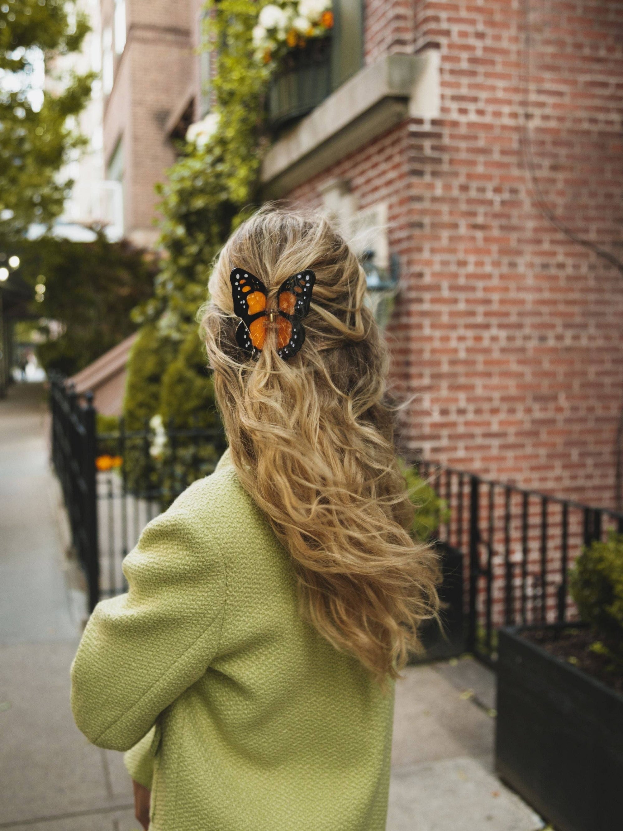 Solar Eclipse - Monarch Butterfly Claw Hair Clip: Lavender - Limited Edition