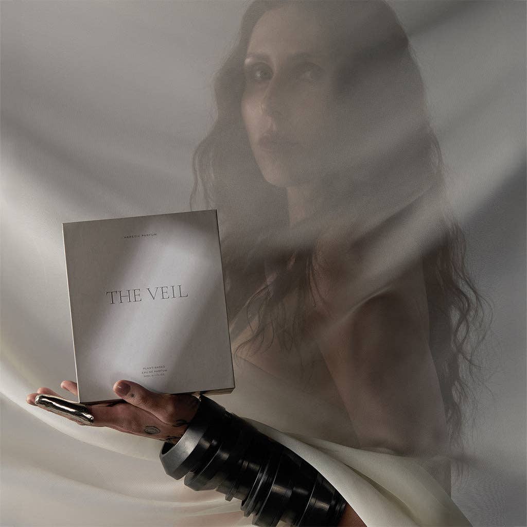 Heretic Parfum x Chelsea Wolf - The Veil