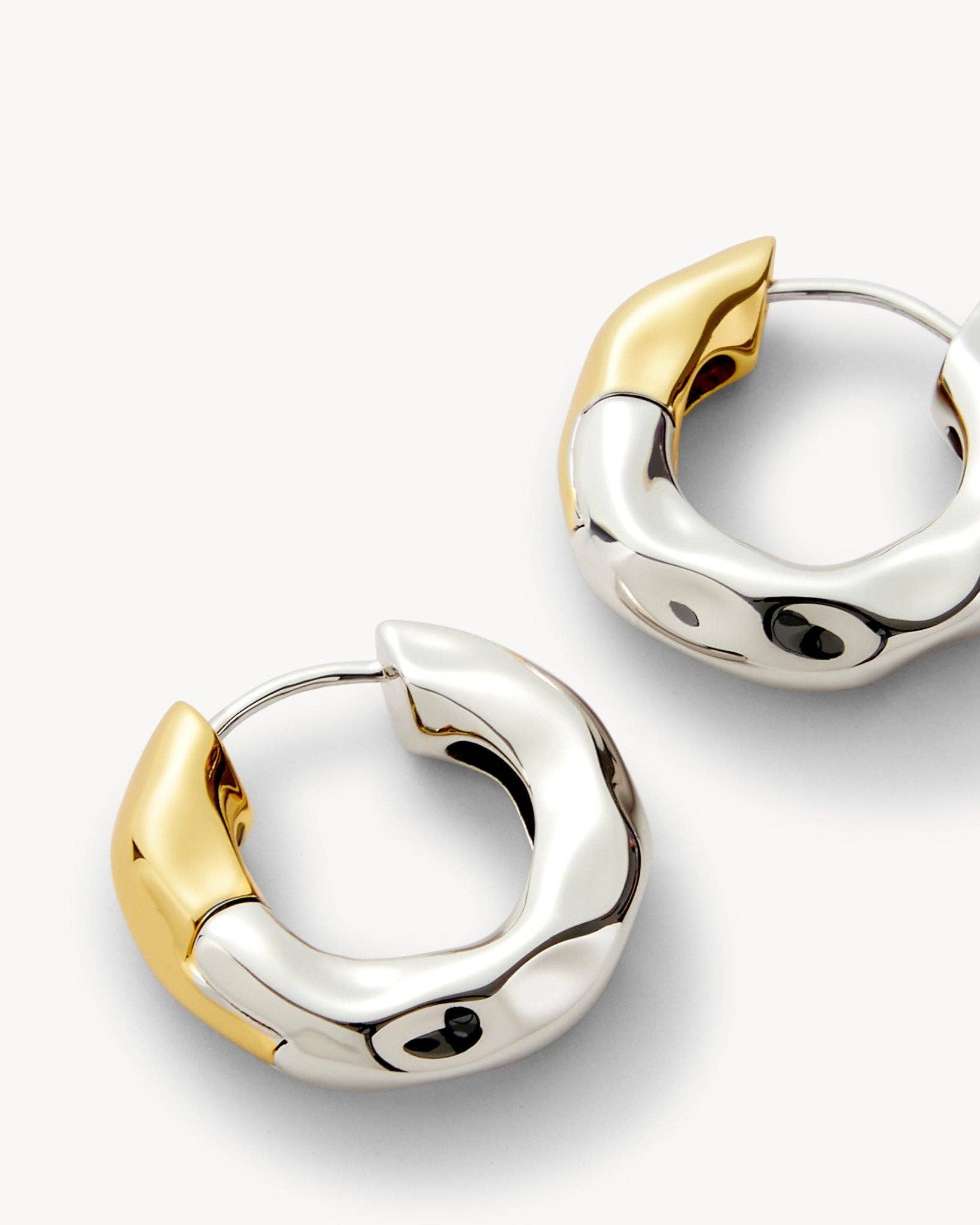 MACHETE - 3/4" Wavy Chunky  Hoops - Silver