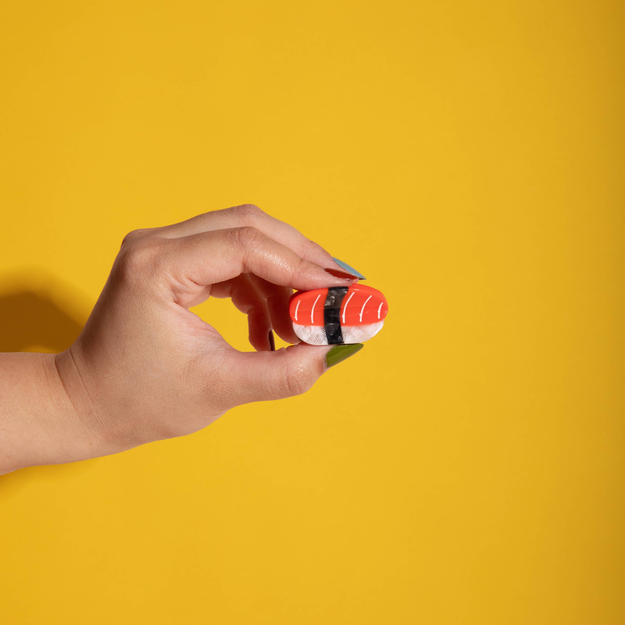 Carolyn Suzuki - Maguro - Mini Hair Claw