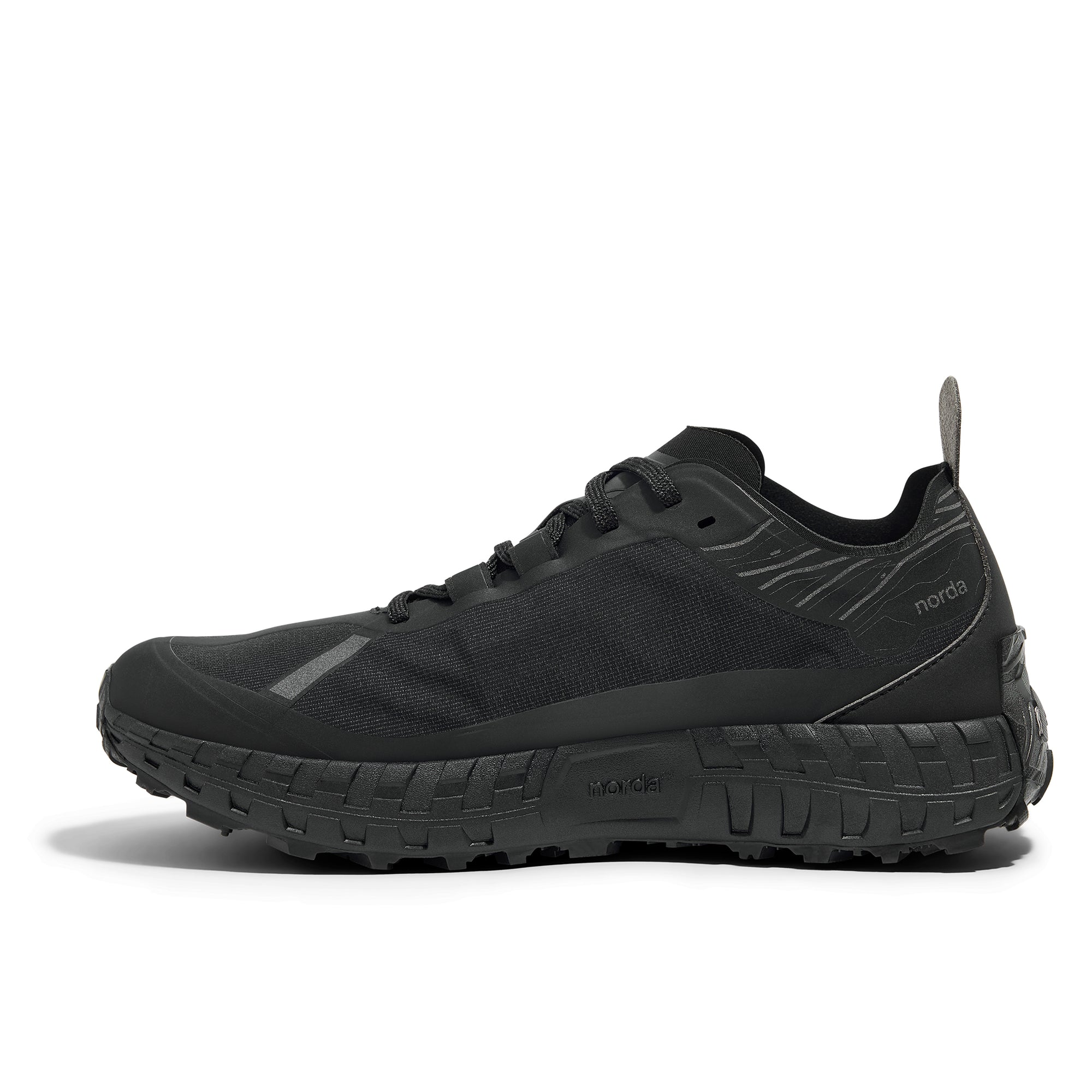 norda - 001A - Stealth Black