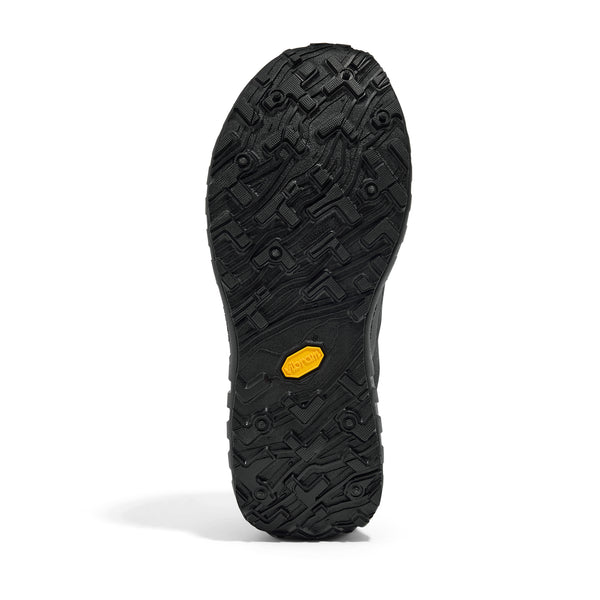 norda - 001A - Stealth Black