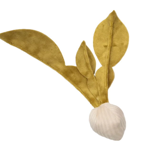 Lambwolf Collective - Cat Toy - Small Radish - Cream