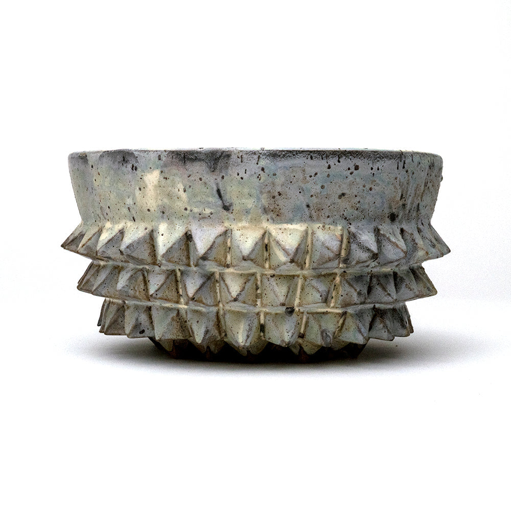 LGS STUDIO - STUDDED SERVING BOWL 02