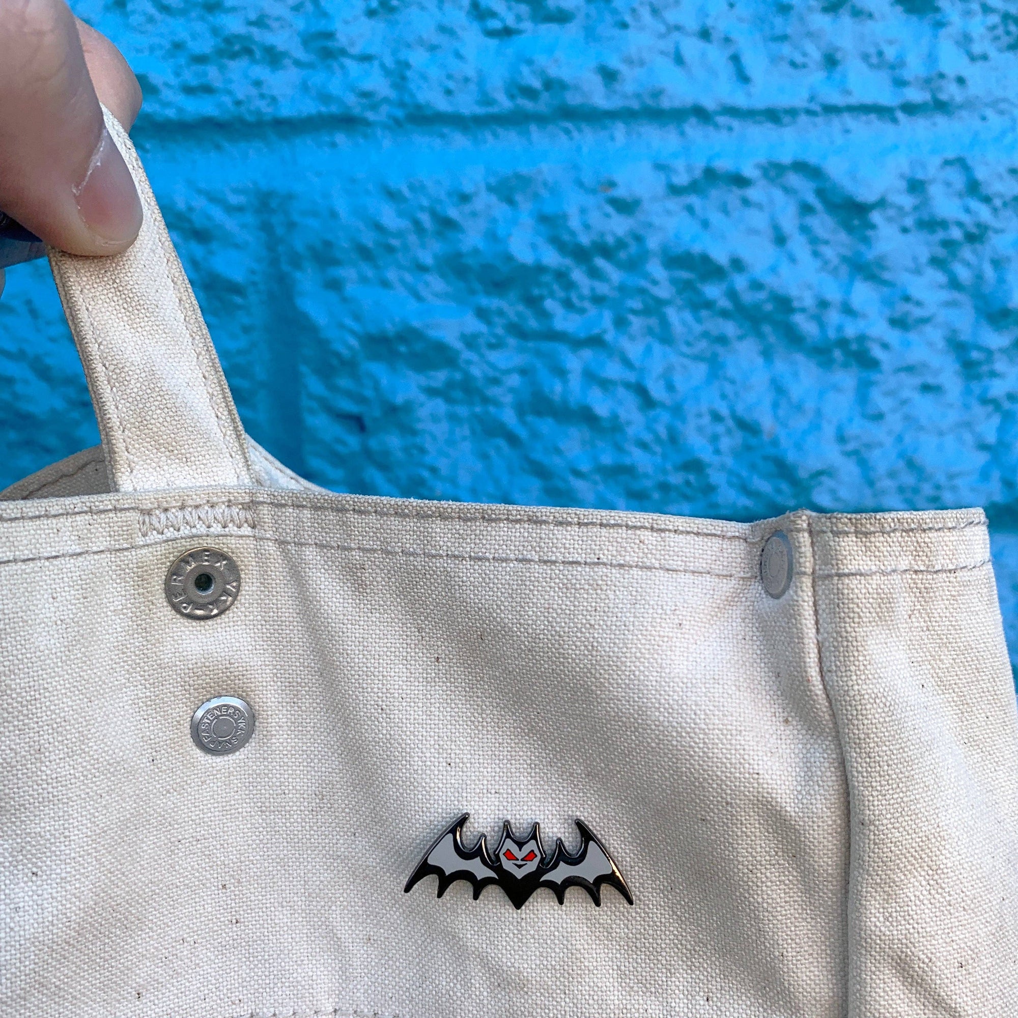 AMBIENT FRIEND - Demon Bat Pin