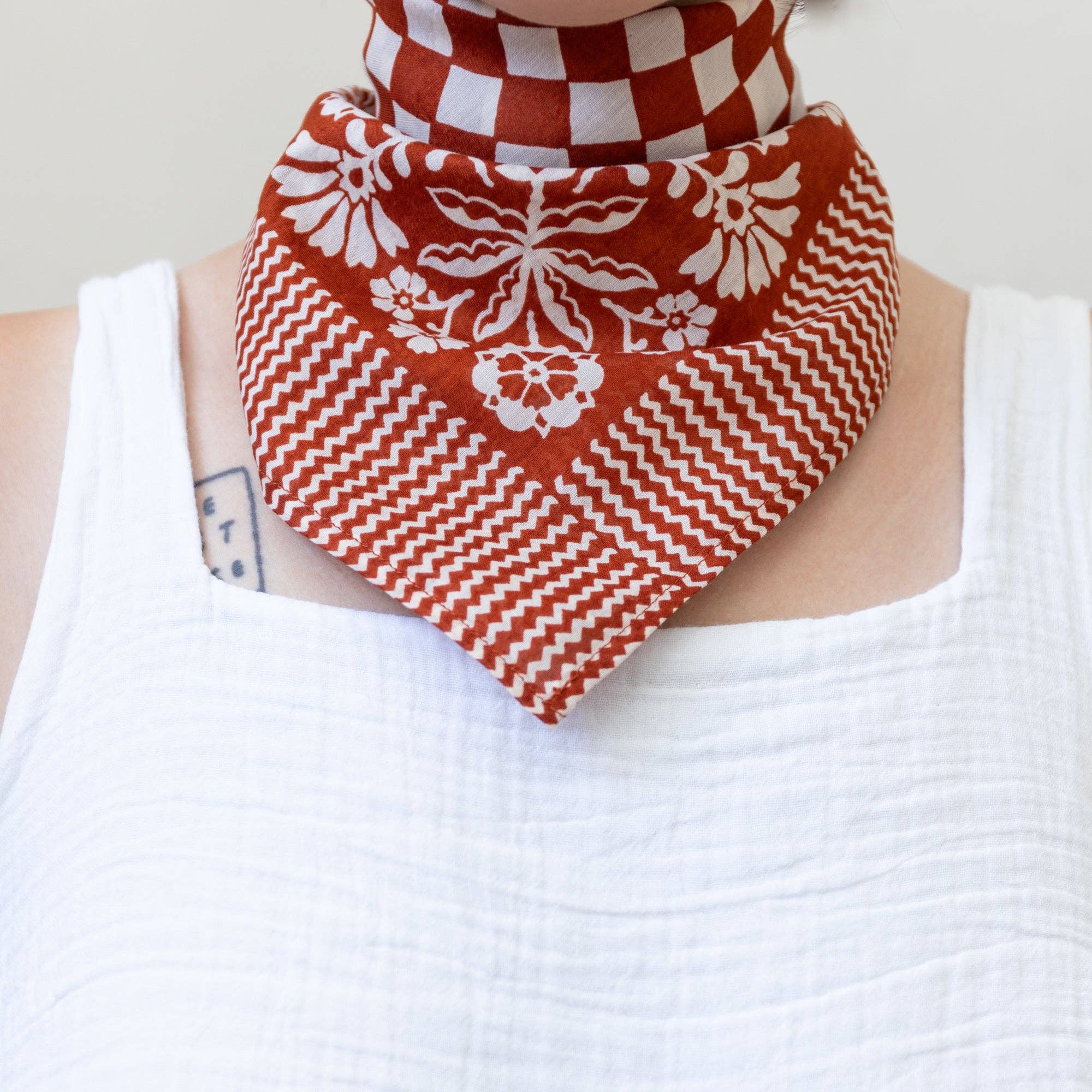 Cotton Sundial Bandana in Chili