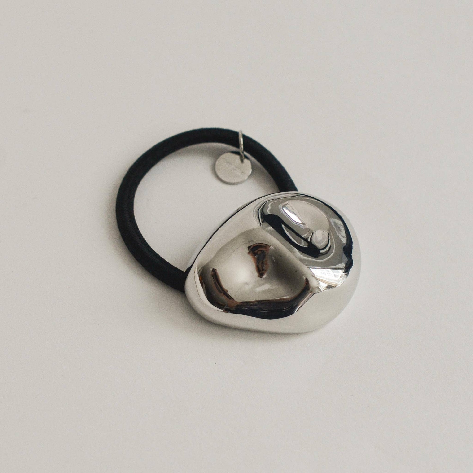 nar'sha - Large Pebble-Shaped Metal Hair Tie | Silver