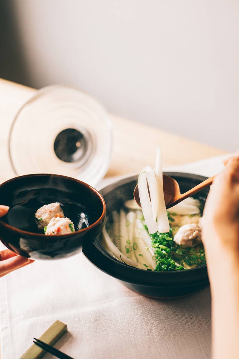 Hario - Donabe Ceramic Cooking Pot