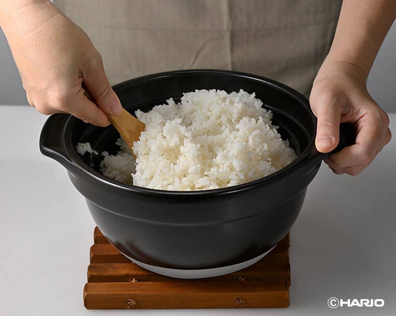 Hario GohanGama Ceramic Rice Cooker - Thumbnail 4