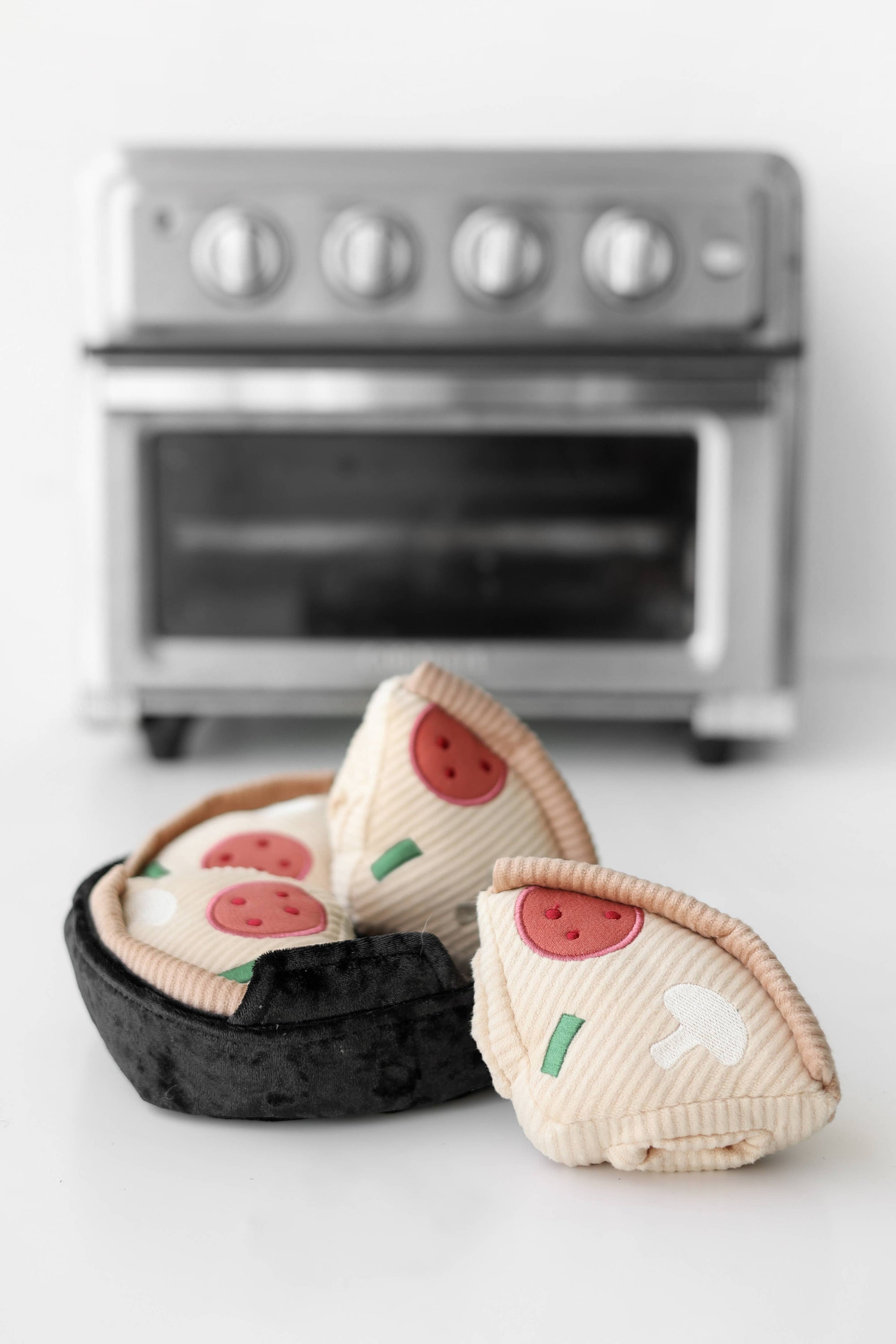 Lambwolf Collective - Enrichment Dog Toy - Deep Dish Pizza