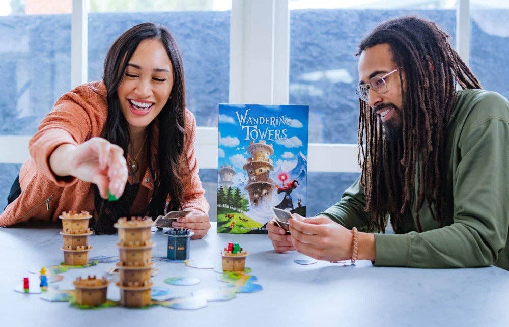 Capstone Games - Wandering Towers: Base Game / 30 minutes / 1-6 Players