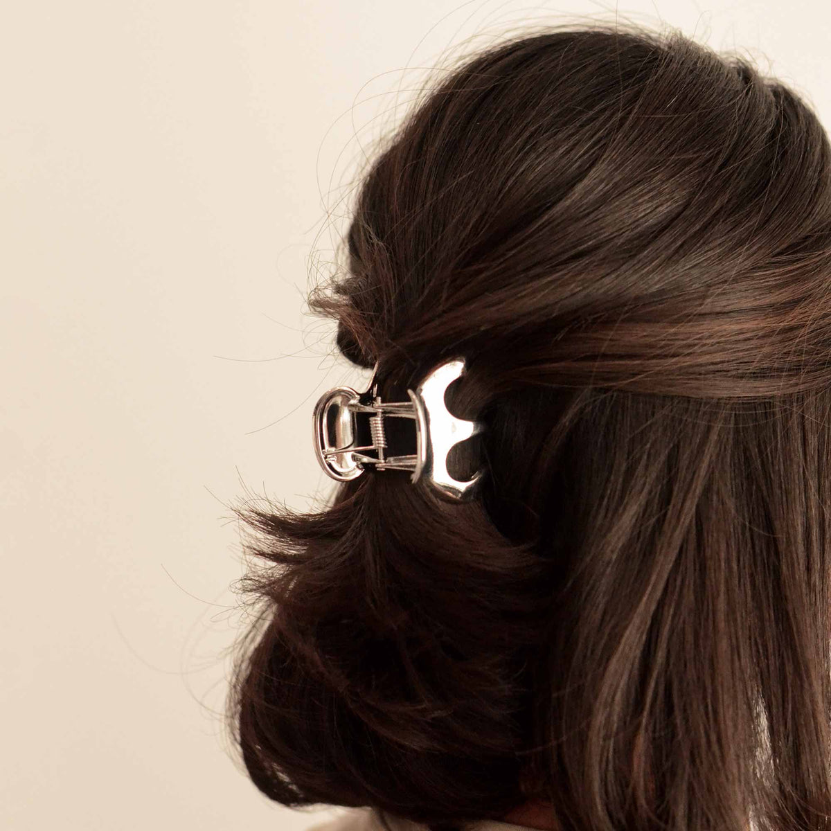 nar'sha - Metal Hair Claw Clip - Silver