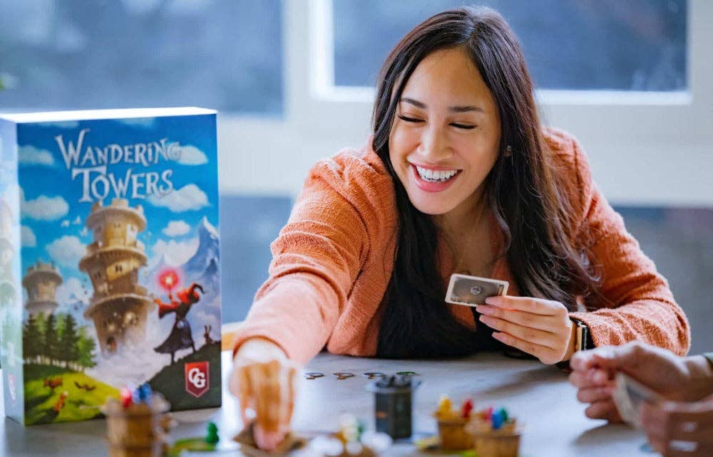 Capstone Games - Wandering Towers: Base Game / 30 minutes / 1-6 Players