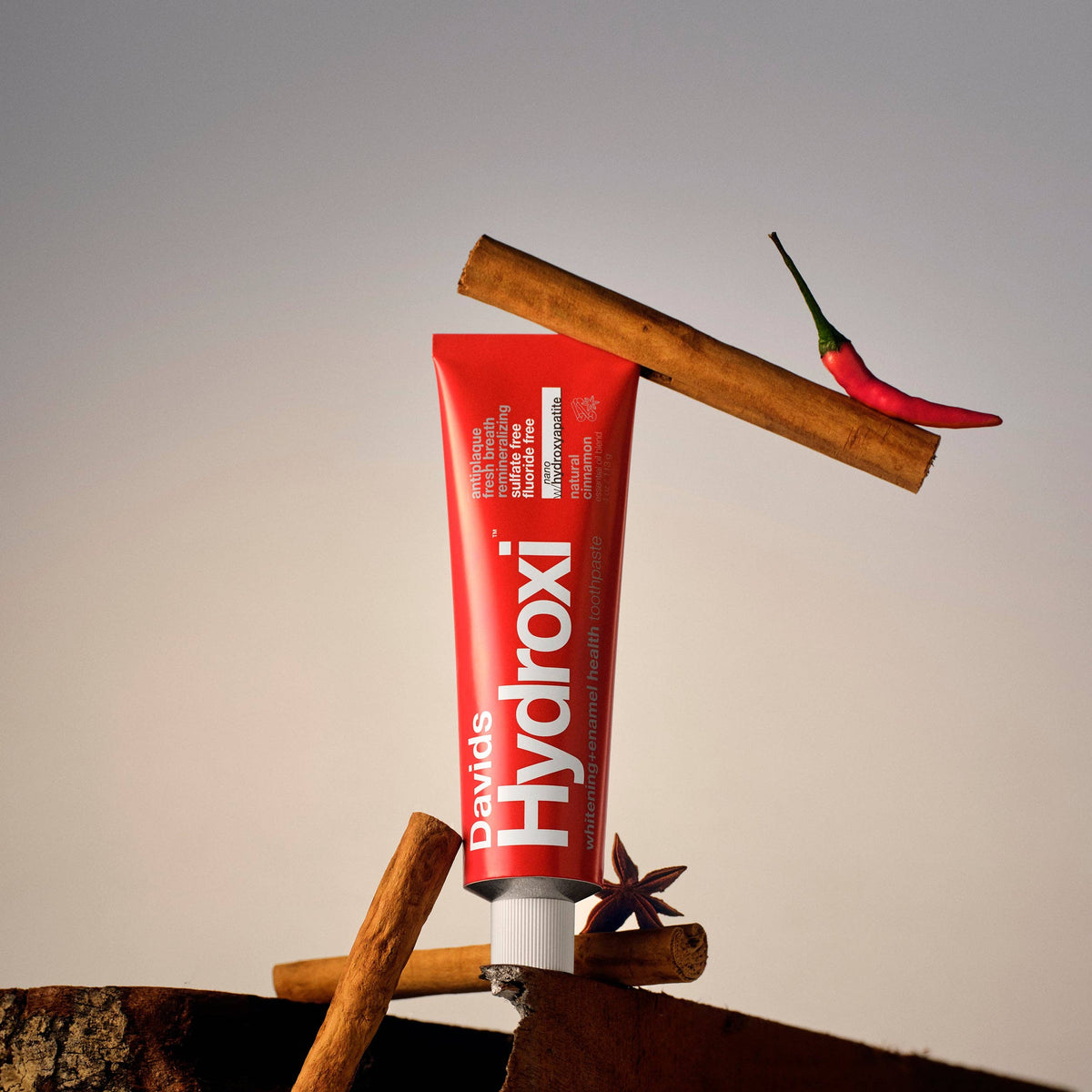 Davids - Hydroxi™ Whitening + Enamel Health Nano Hydroxyapatite Toothpaste - Cinnamon