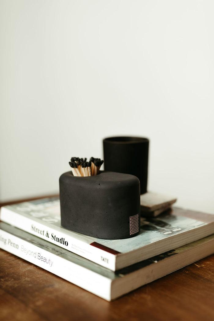 Streamliner Match Holder & Striker - Black